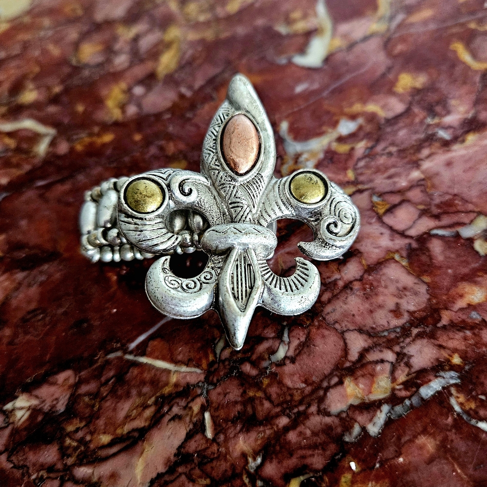 Nordstrom Silver and Gold Fleur-de-Lis Ring